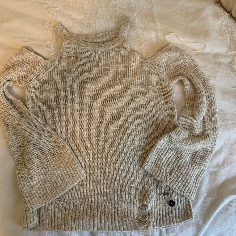 Hollister sweater